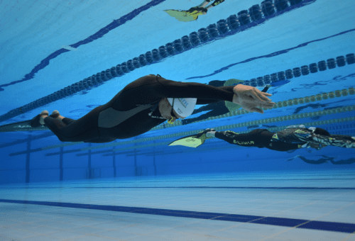 足协更加重 足协更加重